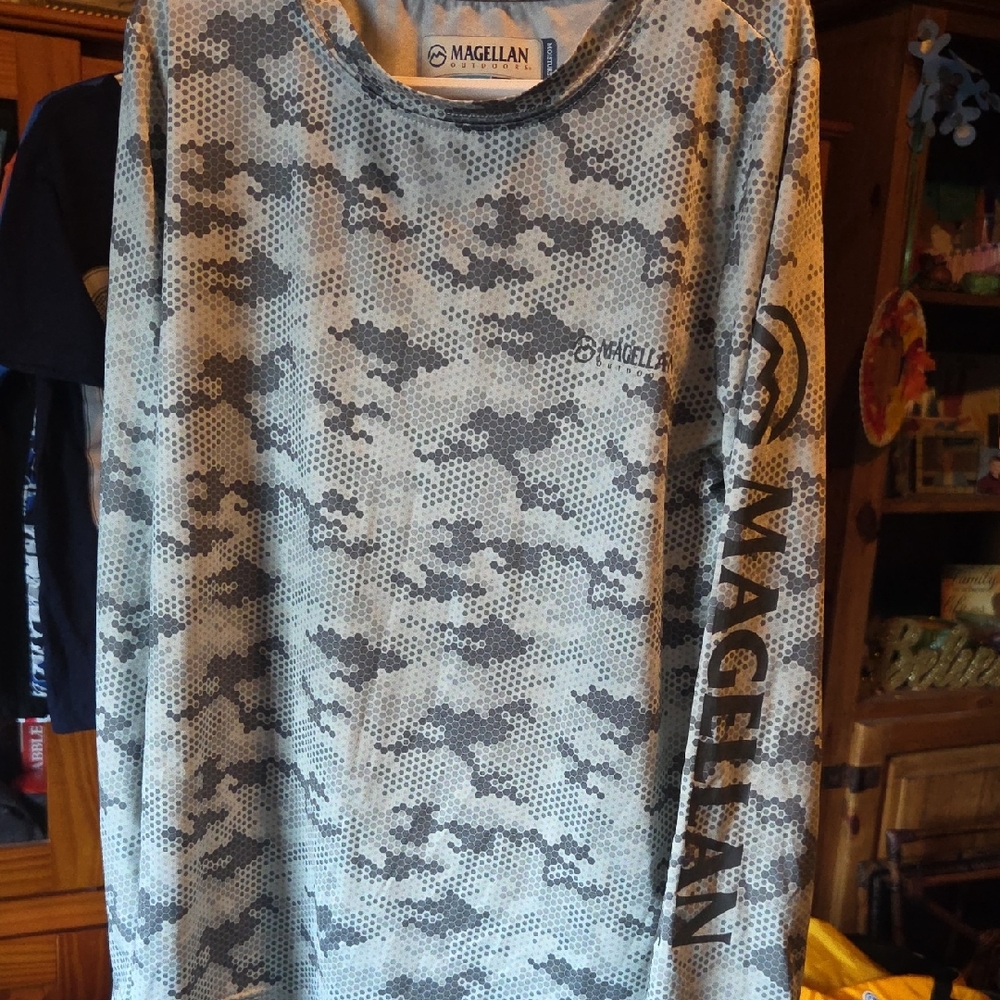 Magellan Outdoors Camo Long Sleeve Tee - Gray